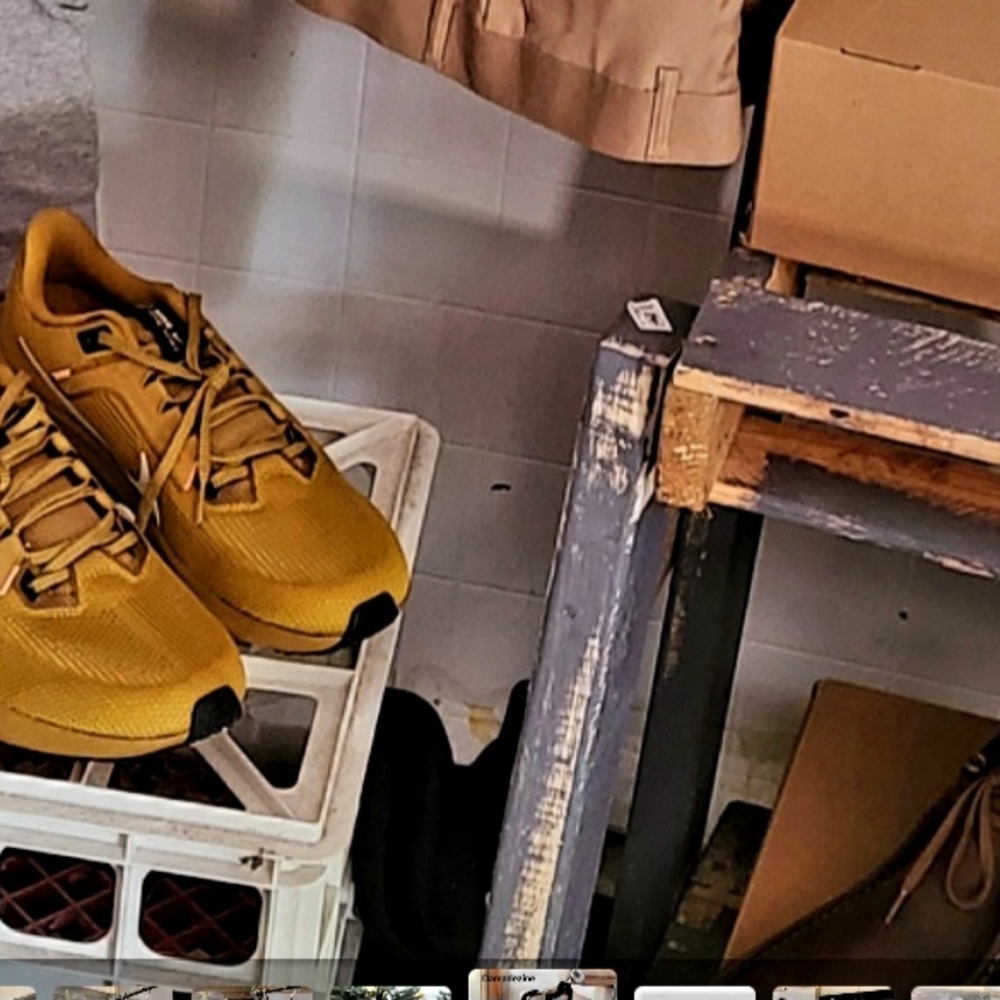 Men's Yellow Athletic Shoes